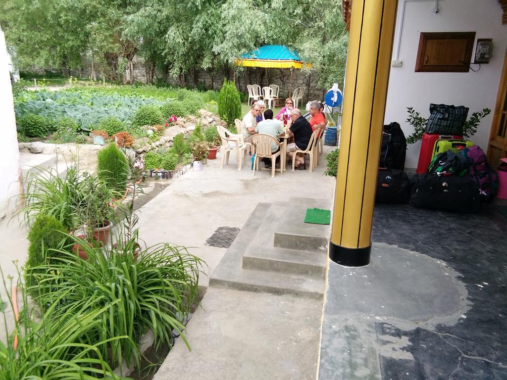 Galaxy Guest House Hundar المظهر الخارجي الصورة