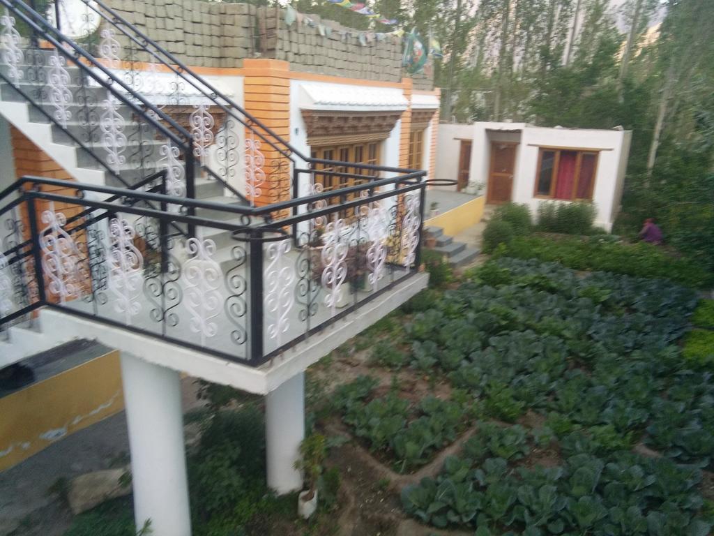 Galaxy Guest House Hundar المظهر الخارجي الصورة
